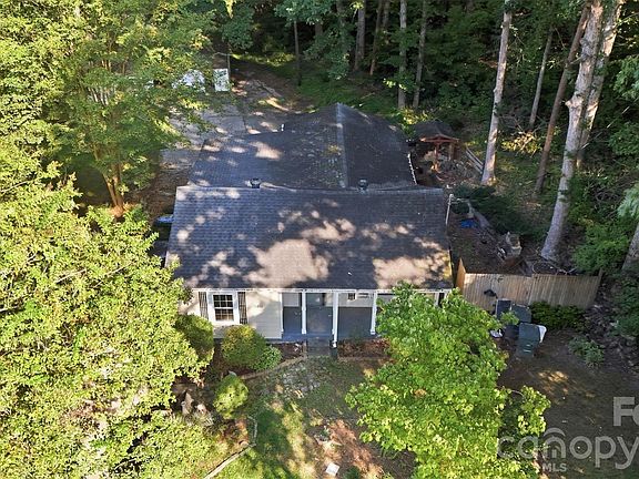 4th image of 1818 Union Rd