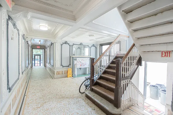 Rented by Commercial Capital Resources INC | media 11