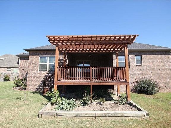 4th image of 4401 SW Beech Ln