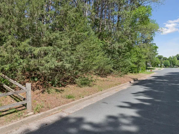 Krattley Ln N, Hudson, WI 54016