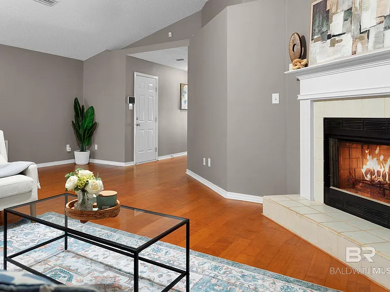 8254 Magnolia Village Dr S — Photo 22