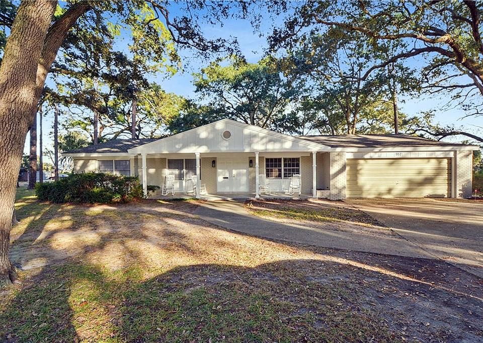 1st image of 957 N Beachview Dr