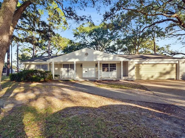 957 N Beachview Dr, Jekyll Island, GA 31527