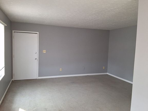 2nd image of 348 Elmwood Dr #4