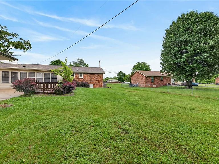 1886 Old Trenton Rd — Photo 41