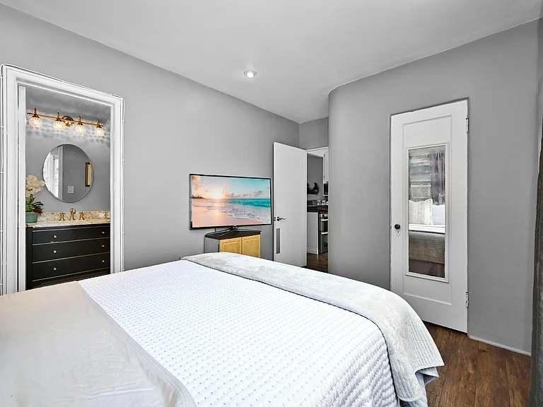 1405 W Bay Ave — Photo 25