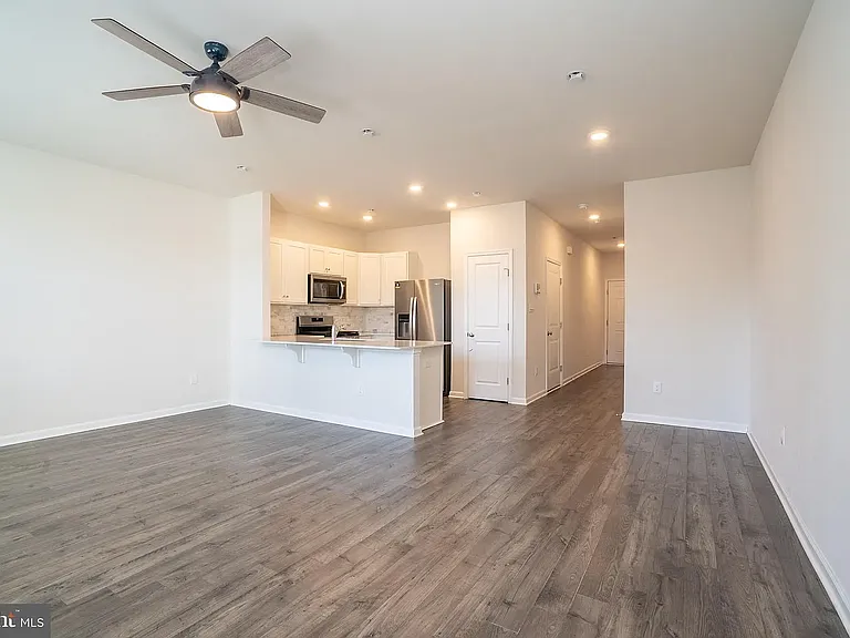 109 Mazzeo Dr — Photo 4