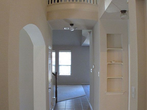 5th image of 2020 Webb Dr