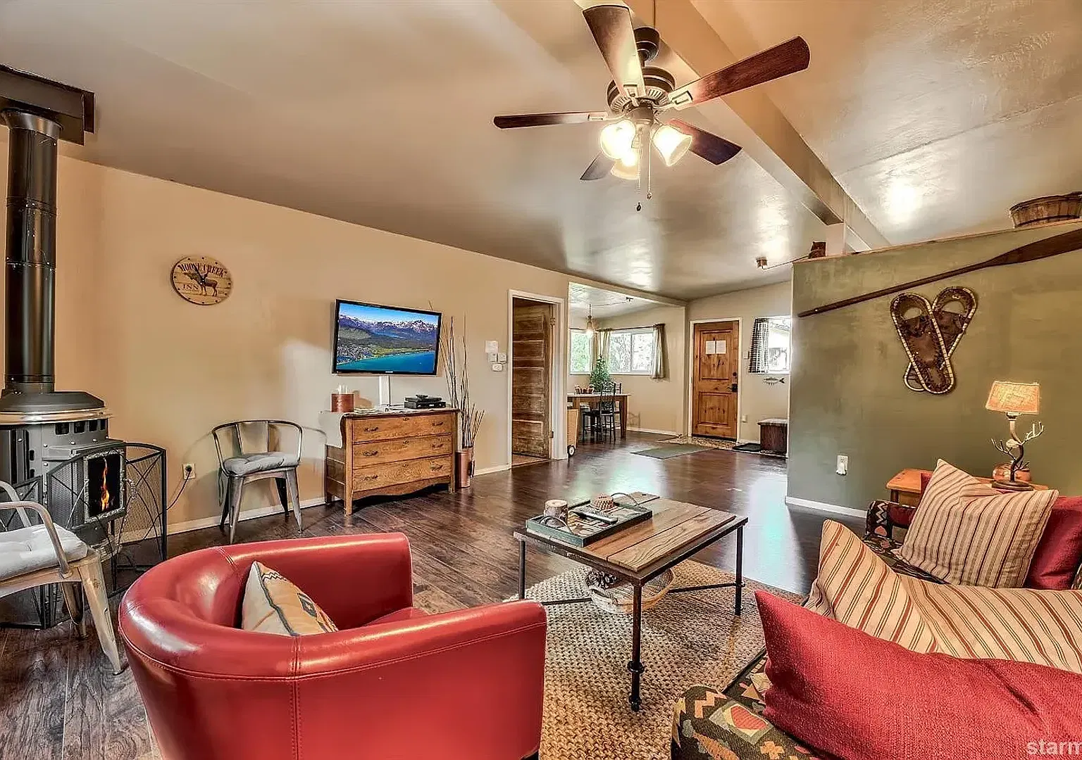 Super cute Pine Tree Lodge available for a seasonal lease (3-6 months) starting 11/1/2026! Call t... — Photo 4