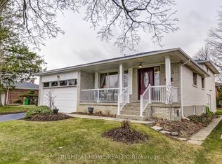 575 Eversley Dr, Mississauga, ON L5A 2E1