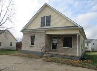 10104 Park Lake Dr, Louisville, KY 40229