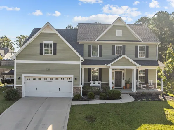 195 Laurel Dr, Spring Lake, NC 28390