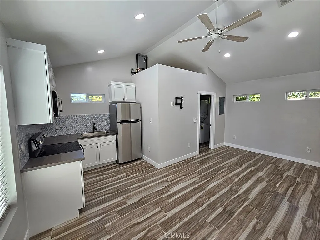 Building Photo - 6570 Mount Diablo Ave