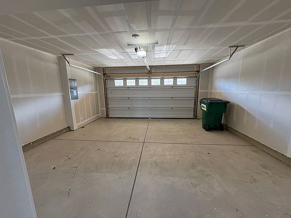 3rd image of 6672 Halsey St