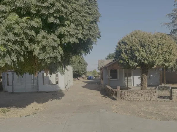 208 Morton Ave, Sanger, CA 93657