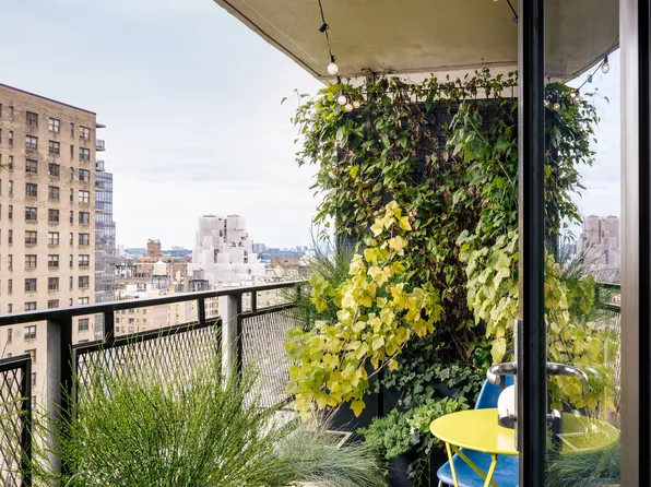 160 West End Avenue image 3 of 12