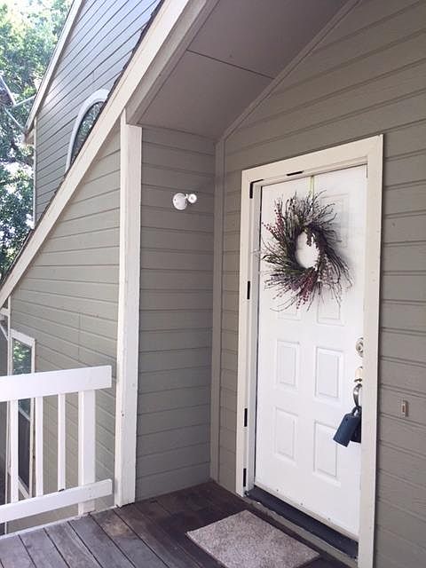 1st image of 157 Valley Oak Dr #20