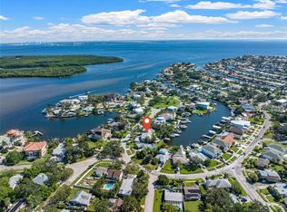 1902 ARROWHEAD DRIVE NE, ST PETERSBURG, FL 33703