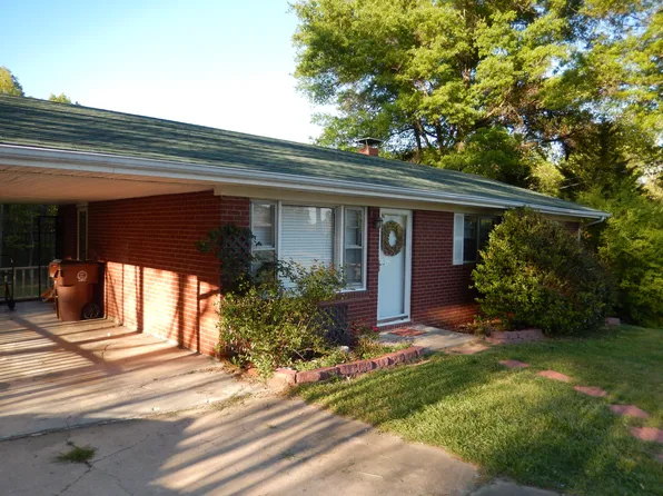 5338 Trinity Blvd, Trinity, NC 27370