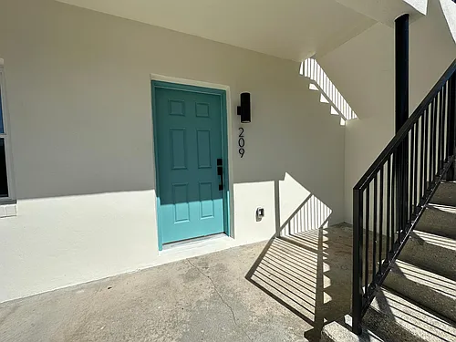 209 Sailfish Dr E Photo 1