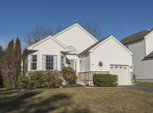 4202 Somerset Ln, Upper Chichester, PA 19014