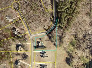 112 Bonny Oaks Dr, Lagrange, GA 30240