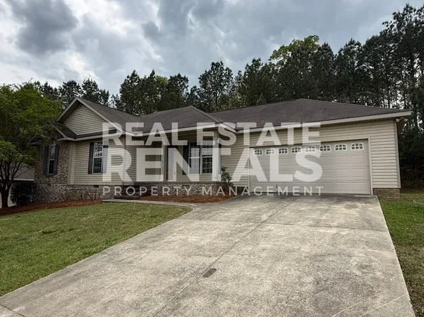 3083 Lakeview Cir, Southside, AL 35907