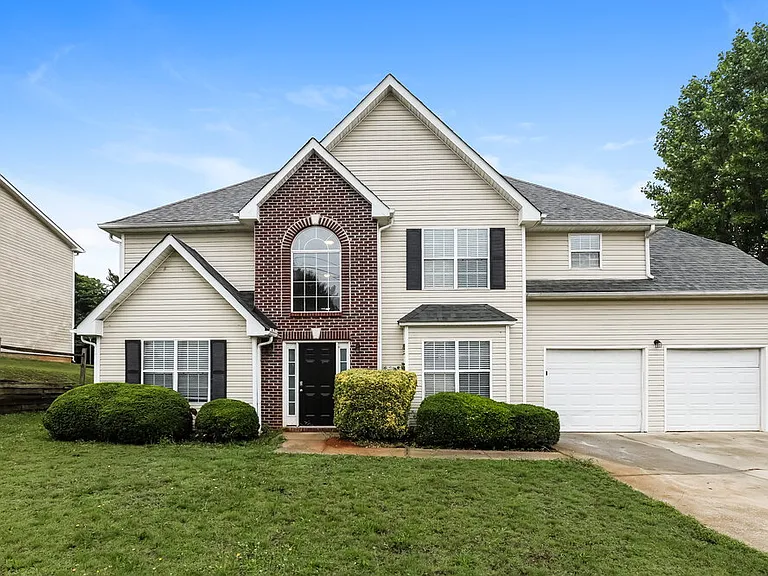3948 English Valley Dr — Photo 1
