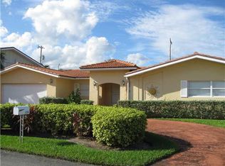 1210 Singer Dr, Riviera Beach, FL 33404