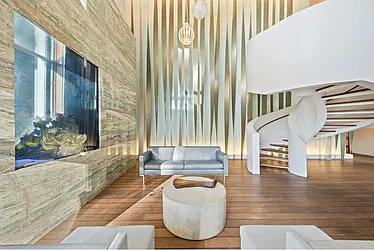 Rented by R New York