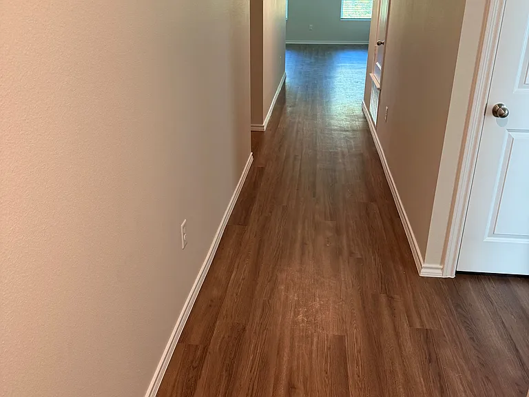 3109 Mesa Dr — Photo 2