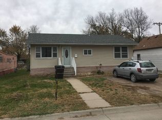 208 W 14th St, Schuyler, NE 68661
