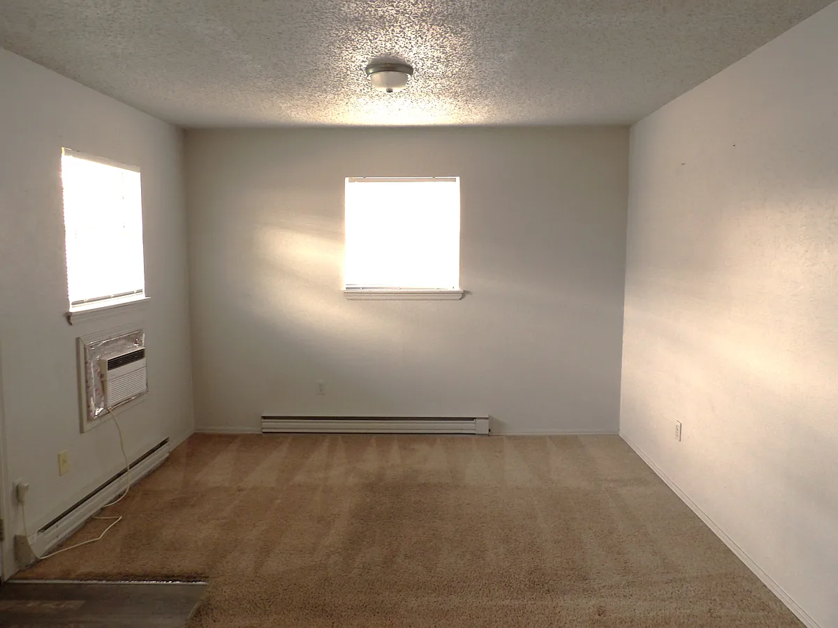 Building Photo - 2616 SW H Ave #5