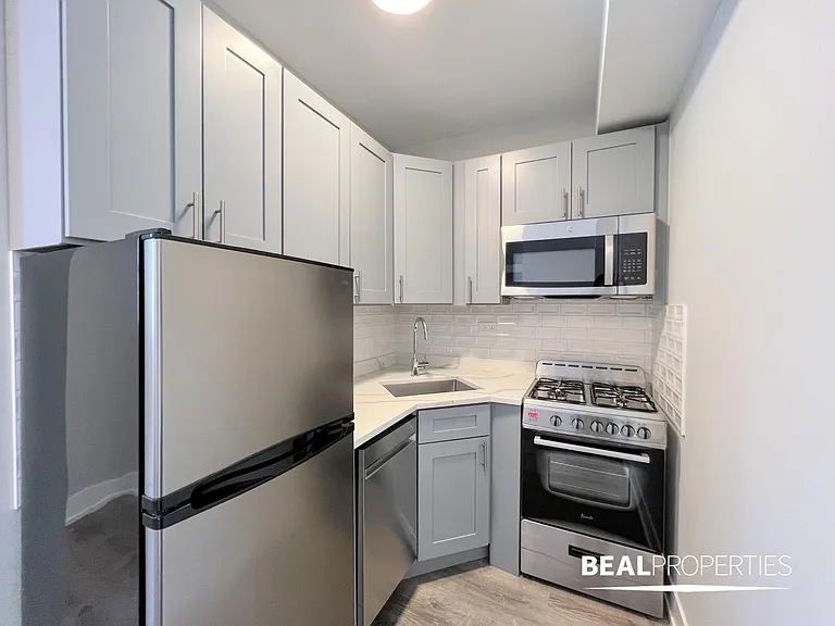 505 West Belmont Ave — Photo 16