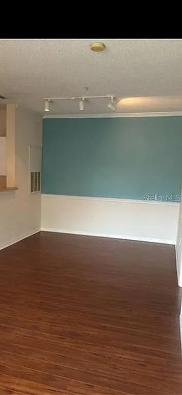 2 bed, 2.0 bath, 1083 sqft, $1,550 — Photo 1