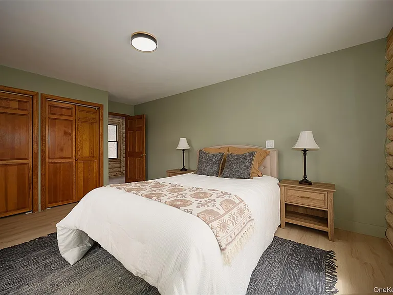 568 Oak Summit Rd — Photo 32