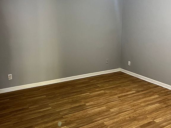 4th image of 1217 W Reservoir St #6