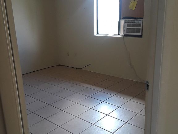 4th image of 73879 Sunnyslope Dr #B