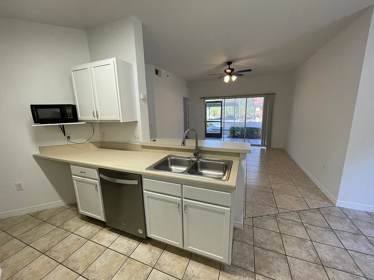 Building Photo - 7915 Preserve Cir #217