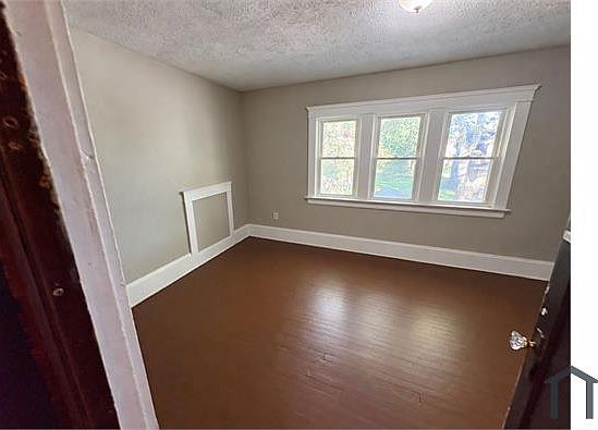 5th image of 2108 W 89th St