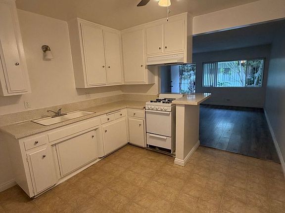 5th image of 743-747 N Loma Ave #3