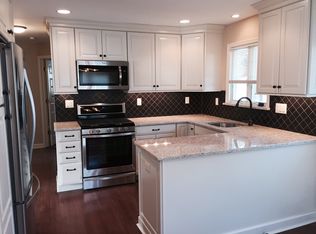 653 Robert St, Ridgewood, NJ 07450