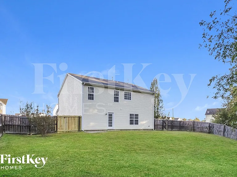 612 Brassfield Dr — Photo 15