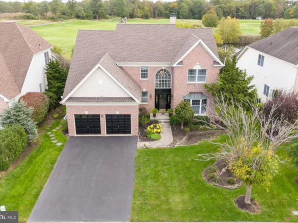 430 Laurel Creek Blvd, Moorestown, NJ 08057