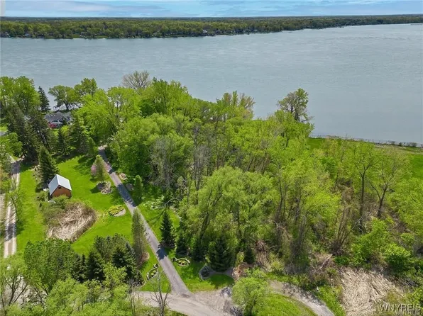 Wildwood Pkwy #18, Niagara Falls, NY 14304