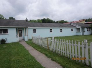 50 Valleyview Dr, Hancock, NY 13783