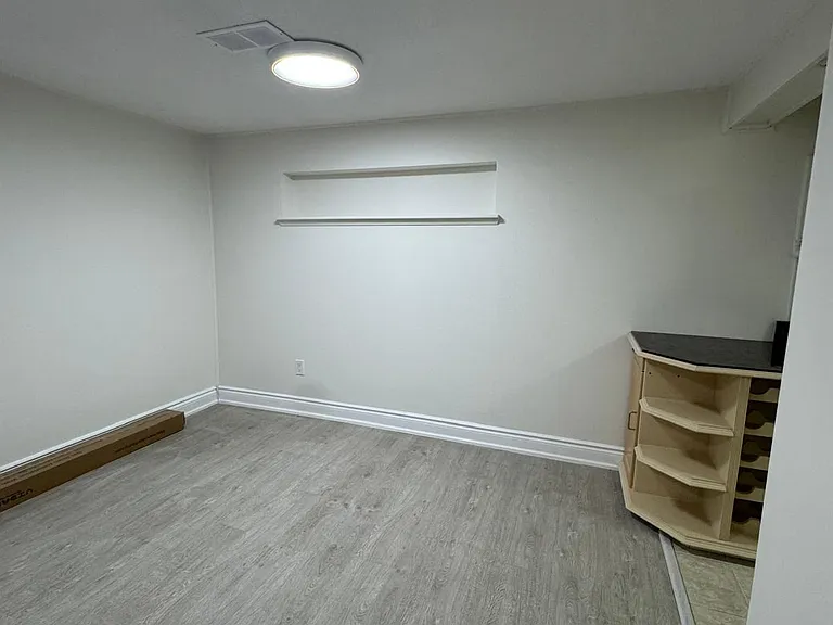 44 Royal Orchard Blvd — Photo 8