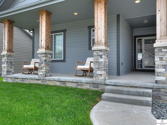 4th image of 16965 Jessica Ln