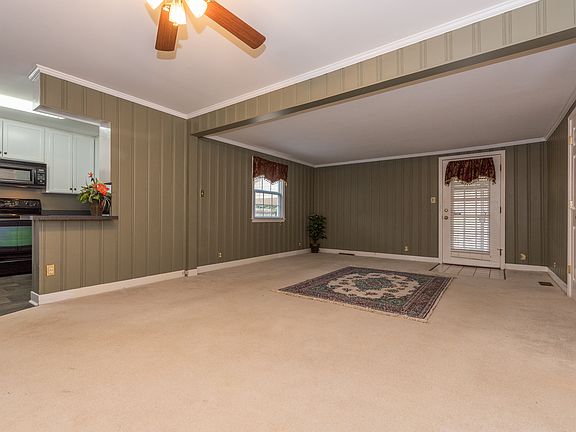 5th image of 2704 W Cornwallis Dr