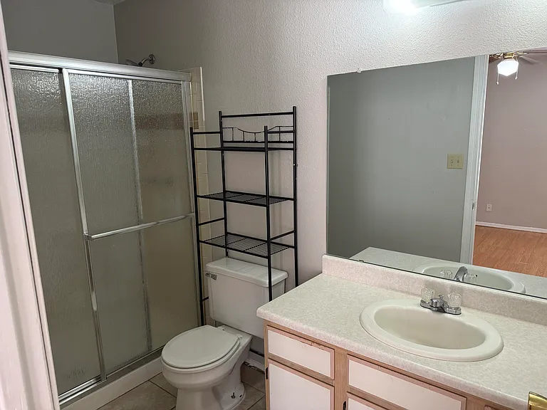 1621 Patti Pl NE — Photo 5